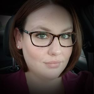 Meet your Posher, Leah